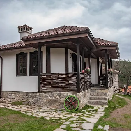 Rhodopes Legends Casa de hóspedes 2*