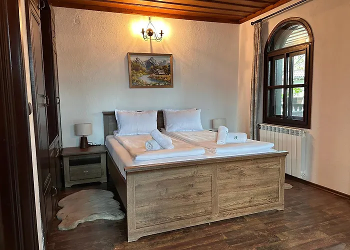 Rhodopes Legends 2* Vrata